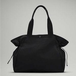 Lululemon Side-Cinch Shopper Tote